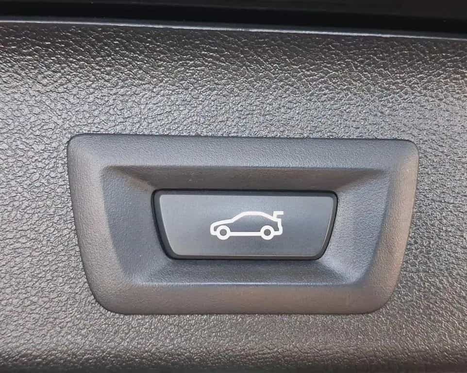 BMW 520 d Touring xDrive,Navi,LED,Leder,ACC,Pano,AHK 04/2021-photo-26