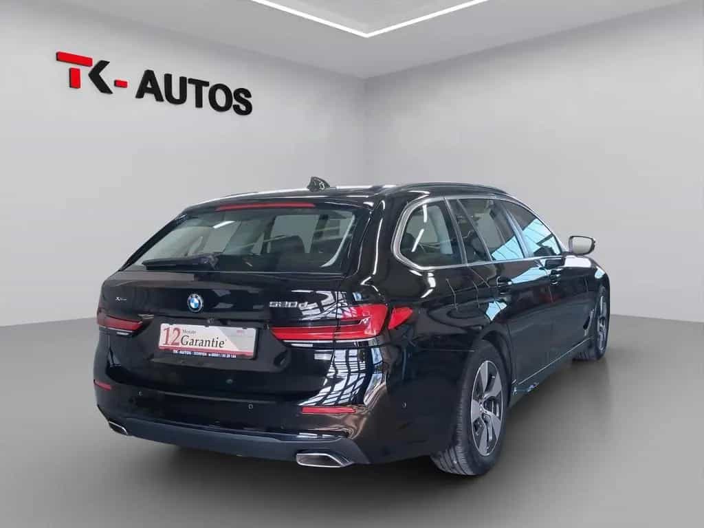 BMW 520 d Touring xDrive,Navi,LED,Leder,ACC,Pano,AHK 04/2021-photo-3