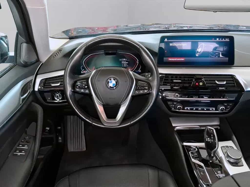 BMW 520 d Touring xDrive,Navi,LED,Leder,ACC,Pano,AHK 04/2021-photo-7