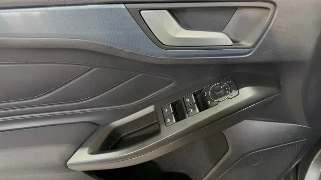 Ford Focus Tur 1.0i ActiveX Matrix LED Pano AHK ACC 02/2023-photo-15