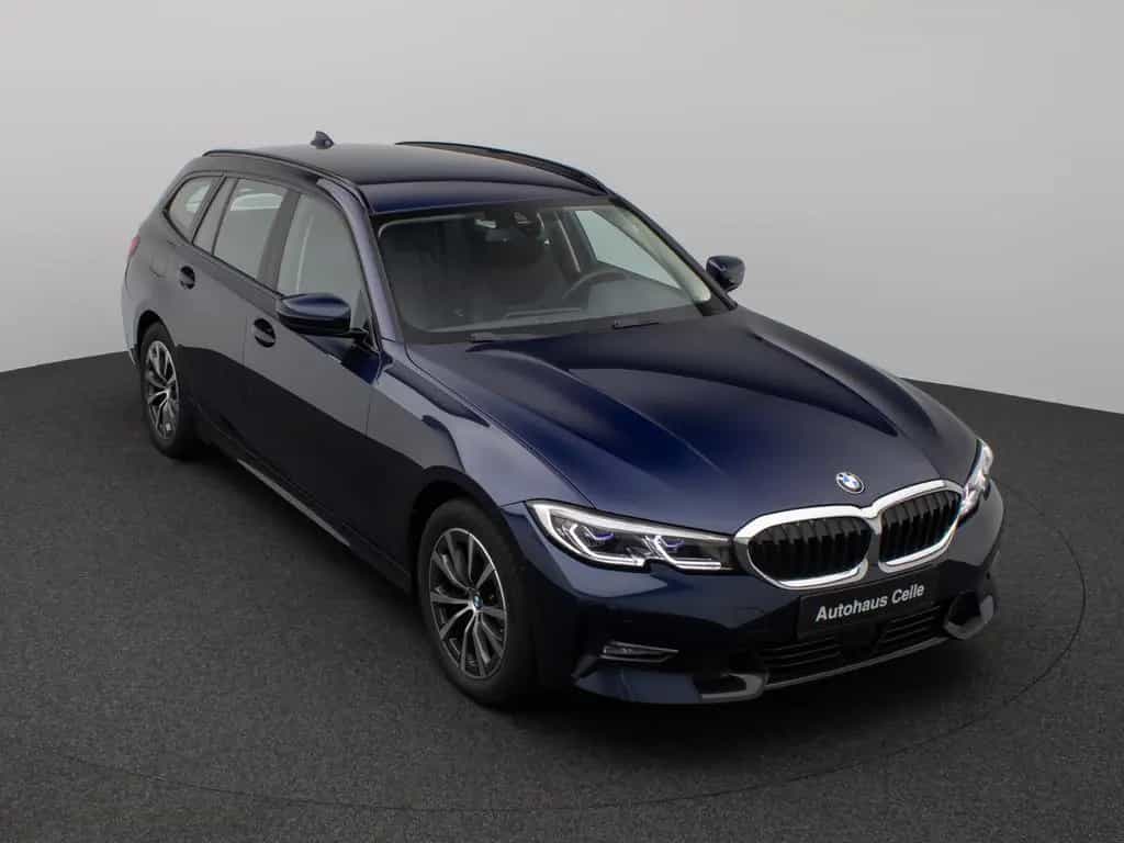 BMW 320 d xD Sport Line Kamera Laser HiFi AHK Komfort 07/2022-photo-0