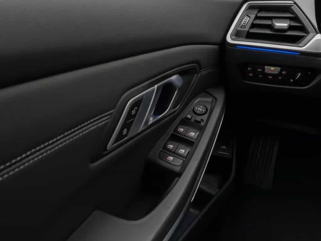 BMW 320 d xD Sport Line Kamera Laser HiFi AHK Komfort 07/2022-photo-33