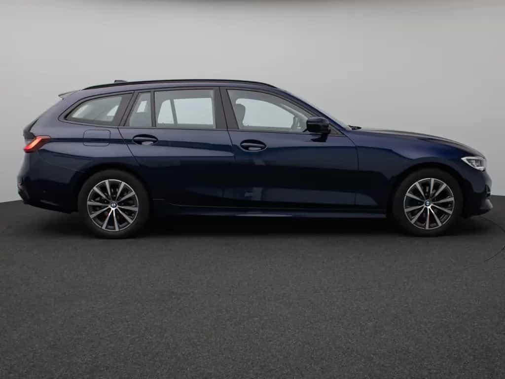 BMW 320 d xD Sport Line Kamera Laser HiFi AHK Komfort 07/2022-photo-4