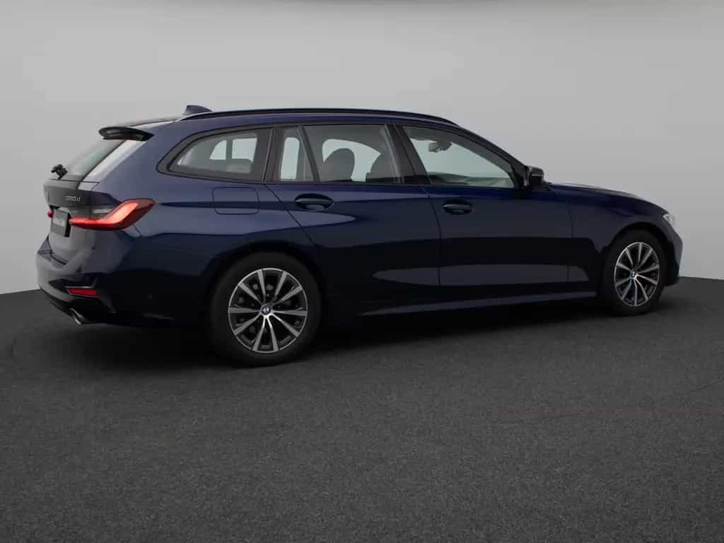 BMW 320 d xD Sport Line Kamera Laser HiFi AHK Komfort 07/2022-photo-5