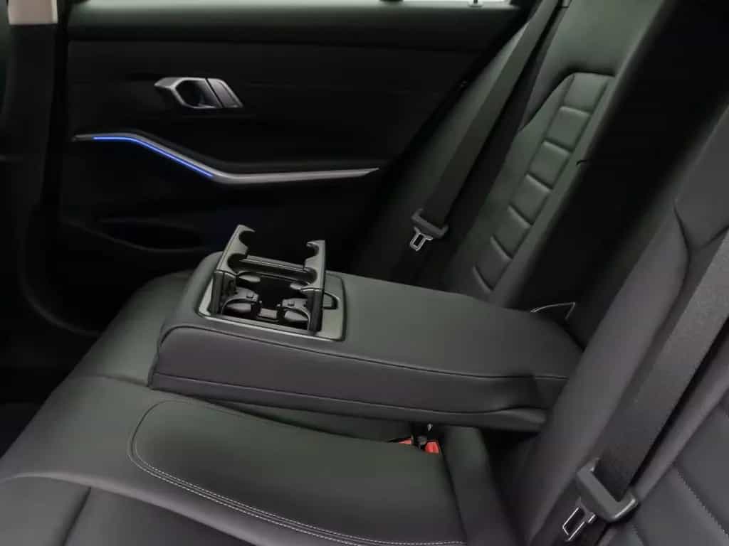 BMW 320 d Luxury Line Kamera HUD DAB HiFi Komfort LED 04/2021-photo-27