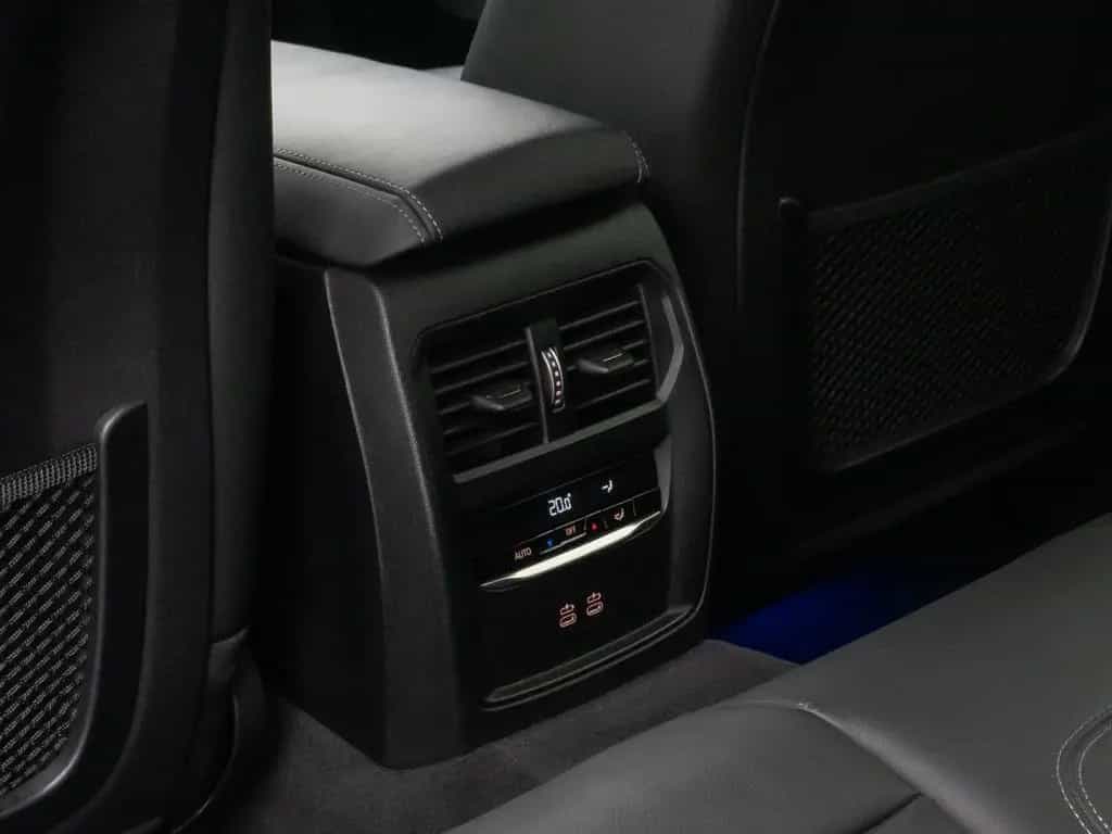 BMW 320 d Luxury Line Kamera HUD DAB HiFi Komfort LED 04/2021-photo-28