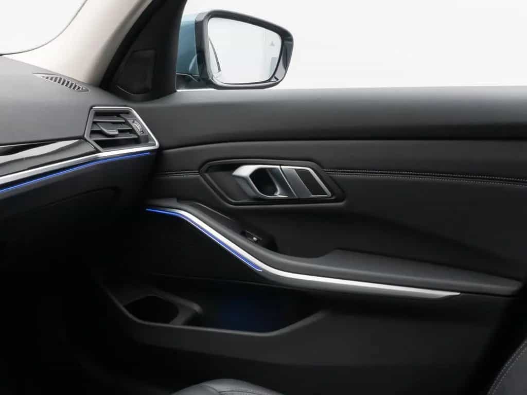 BMW 320 d Luxury Line Kamera HUD DAB HiFi Komfort LED 04/2021-photo-33