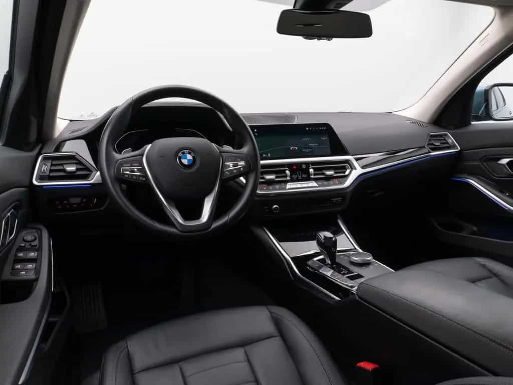 BMW 320 d Luxury Line Kamera HUD DAB HiFi Komfort LED 04/2021-photo-37