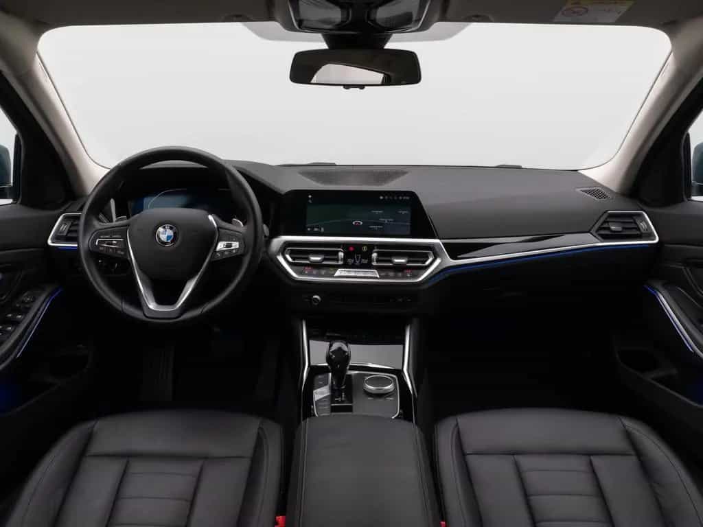 BMW 320 d Luxury Line Kamera HUD DAB HiFi Komfort LED 04/2021-photo-38