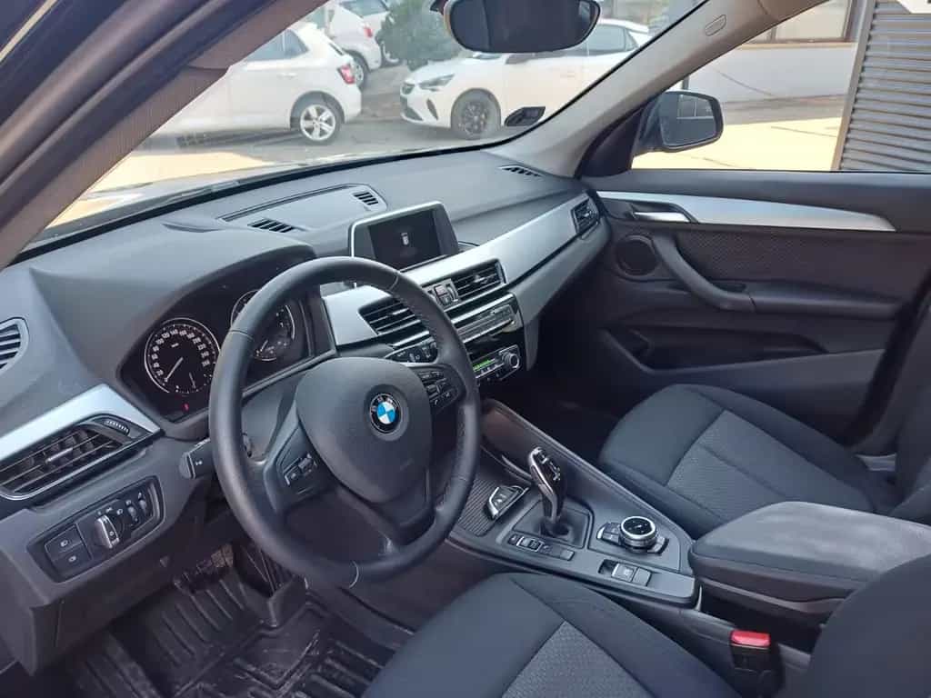 BMW X1 sDrive 18 i 12/2018-photo-7