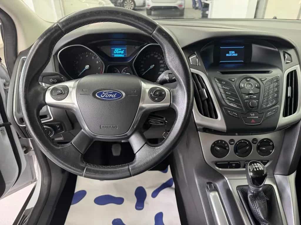 Ford Focus Turnier Sync Edition TÜV&AU neu&Garantie 12/2013-photo-14