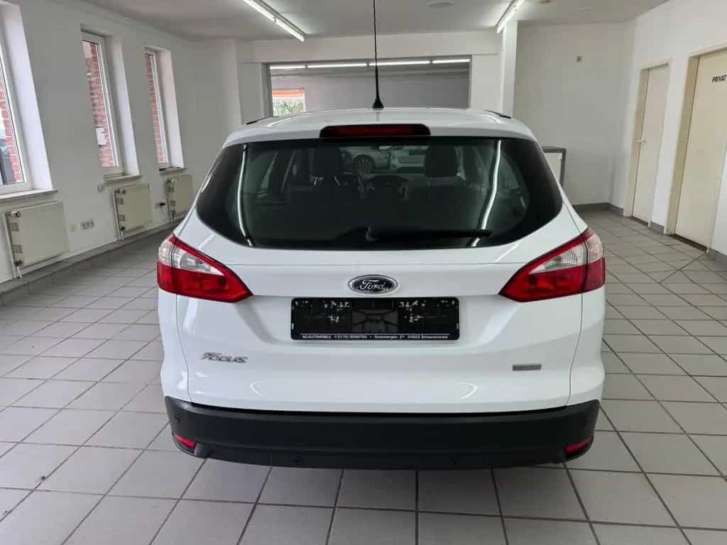 Ford Focus Turnier Sync Edition TÜV&AU neu&Garantie 12/2013-photo-4