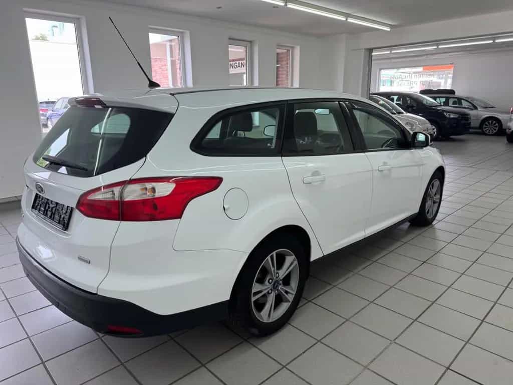 Ford Focus Turnier Sync Edition TÜV&AU neu&Garantie 12/2013-photo-5