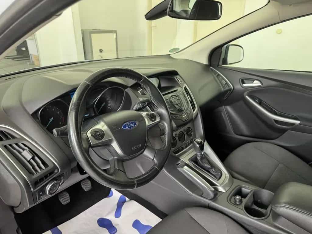 Ford Focus Turnier Sync Edition TÜV&AU neu&Garantie 12/2013-photo-8