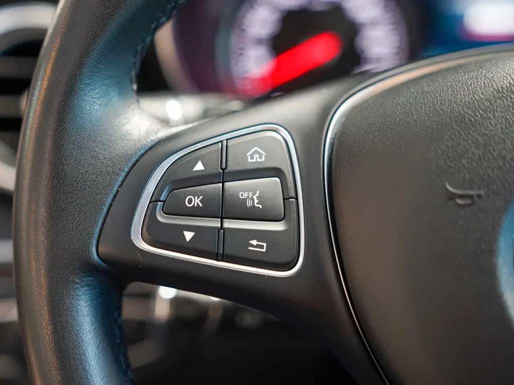 Mercedes-Benz C 180 T EXCLUSIVE Linde Ambientebeleuchtung AHK 02/2018-photo-18