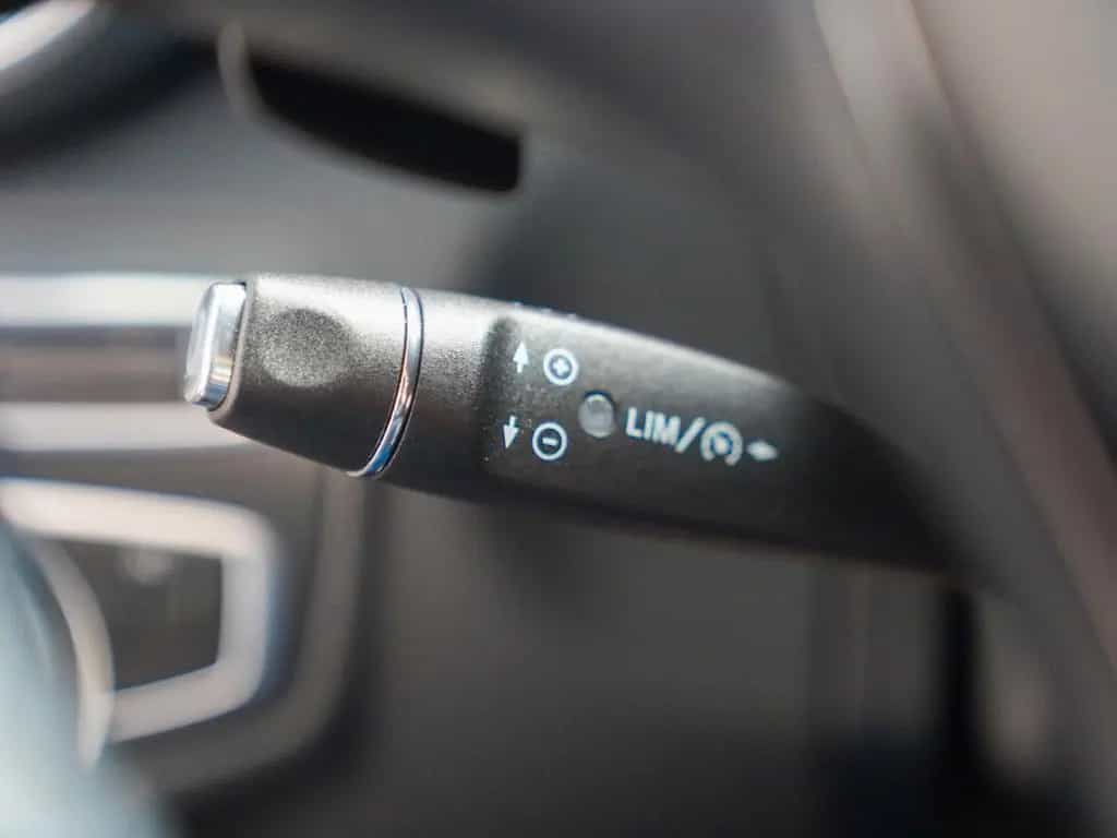 Mercedes-Benz C 180 T EXCLUSIVE Linde Ambientebeleuchtung AHK 02/2018-photo-19