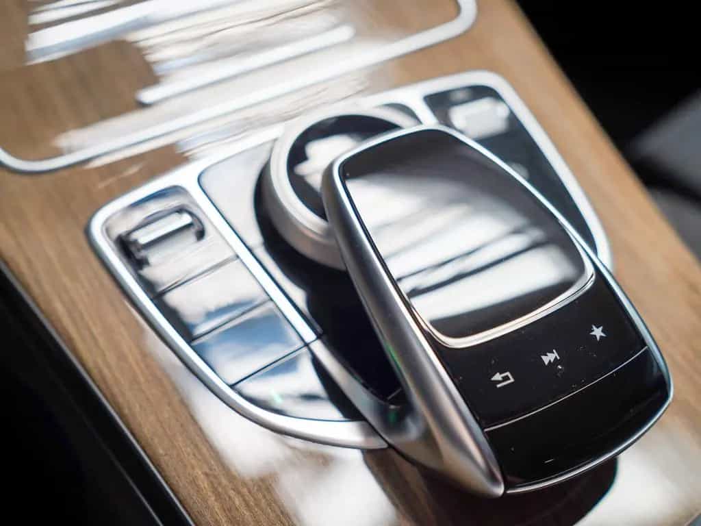 Mercedes-Benz C 180 T EXCLUSIVE Linde Ambientebeleuchtung AHK 02/2018-photo-25