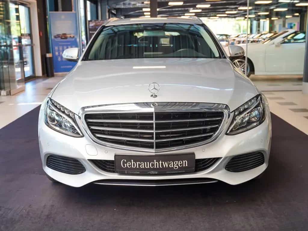 Mercedes-Benz C 180 T EXCLUSIVE Linde Ambientebeleuchtung AHK 02/2018-photo-8