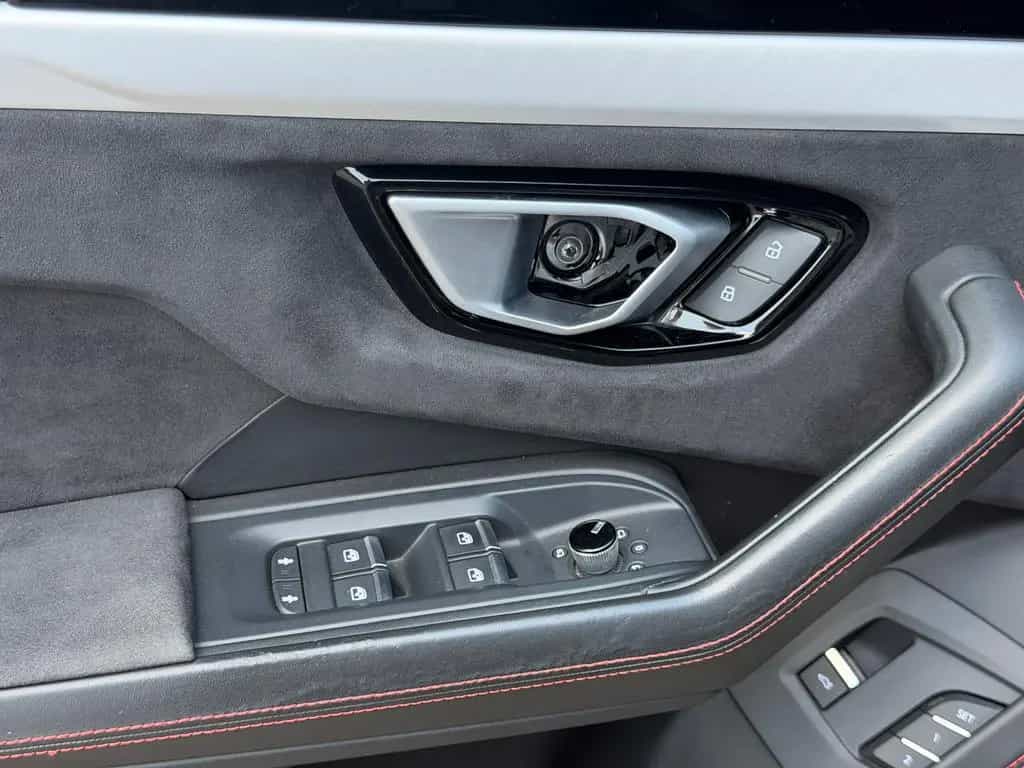 Lamborghini Urus /PANO/23ZOLL/B&O-3D/360KAM/HEAD-UP 08/2018-photo-19