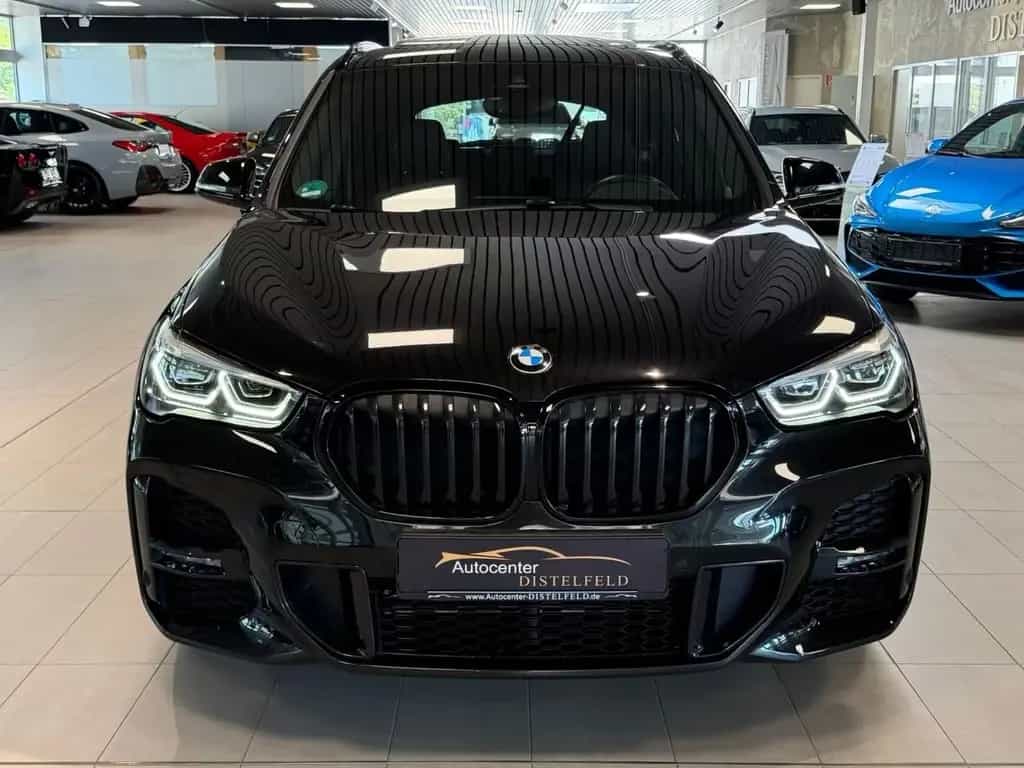 BMW X1 xDrive 20 i M Sport Automatik Pano AHK LED 02/2021-photo-1