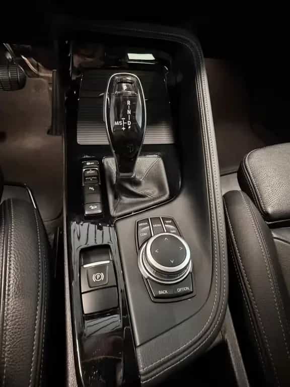 BMW X1 xDrive 20 i M Sport Automatik Pano AHK LED 02/2021-photo-10