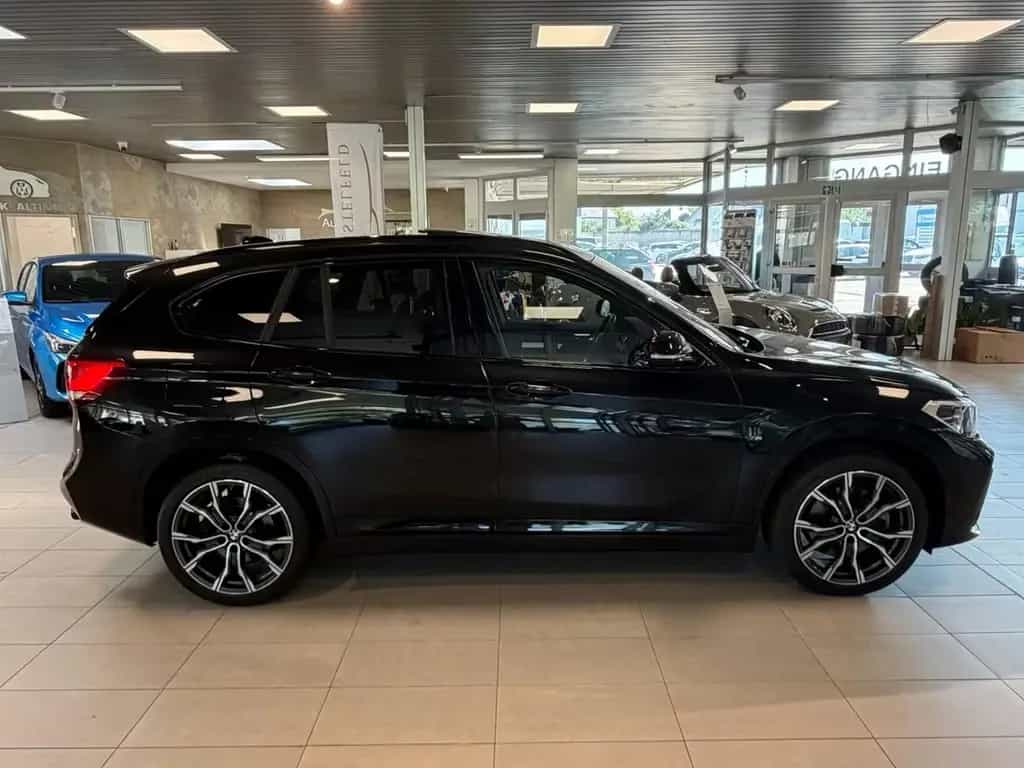 BMW X1 xDrive 20 i M Sport Automatik Pano AHK LED 02/2021-photo-7