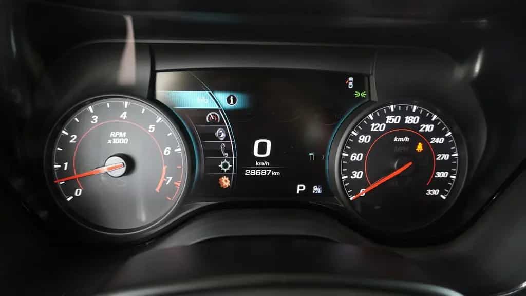 Chevrolet Camaro Coupé V8*RECARO*KW-V3*MAXTON*DEUTSCH*1HD 03/2019-photo-28