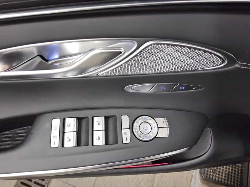 Genesis GV70 2.5T AWD Sport Leder Navi LED HuD 360° ACC 03/2024-photo-9