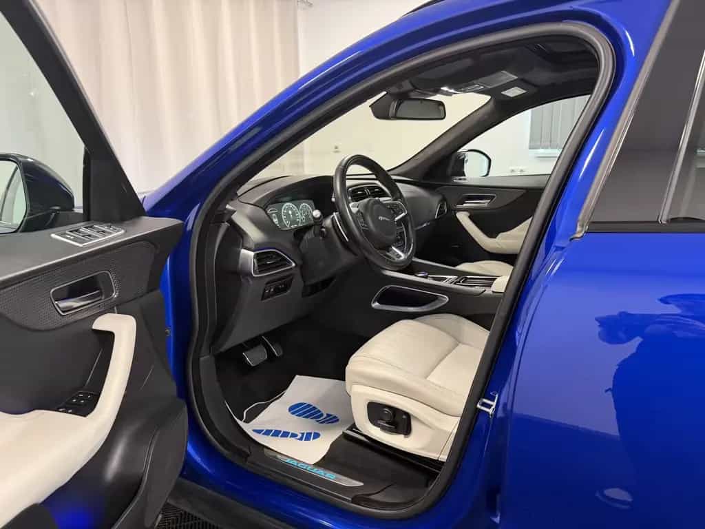Jaguar F-Pace S AWD First Edition Standheiz. HUD LED 01/2017-photo-9