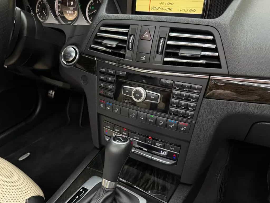 Mercedes-Benz E 350 E350 Cabrio AMG Designo / Harman Kardon / Memory 03/2012-photo-36