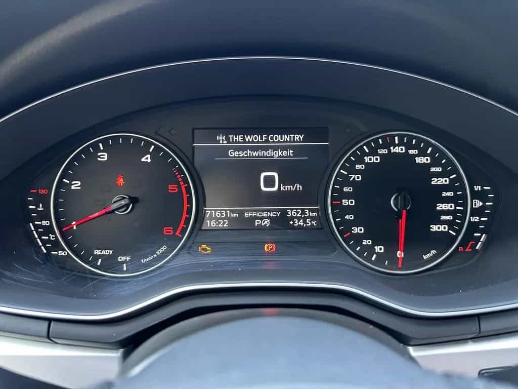 Audi A4 Limousine 40 TDI Advanced LED+AHK+SHZ+17ZOLL 08/2022-photo-17