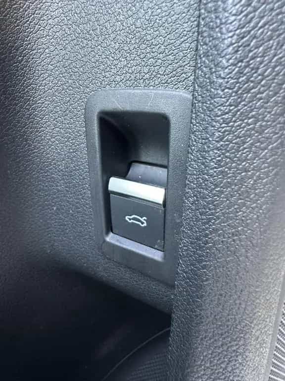 Audi A4 Limousine 40 TDI Advanced LED+AHK+SHZ+17ZOLL 08/2022-photo-18