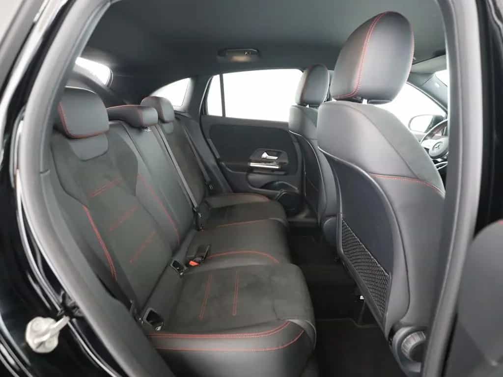 Mercedes-Benz GLA 180 AMG Night MBUX Kamera LED Navi Park-Ass. 12/2021-photo-14