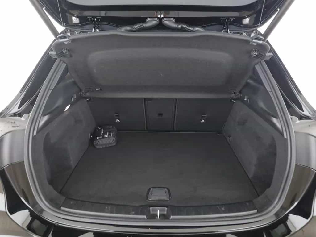 Mercedes-Benz GLA 180 AMG Night MBUX Kamera LED Navi Park-Ass. 12/2021-photo-15