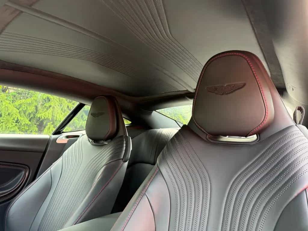 Aston Martin DB11 5.2 V12 03/2018-photo-8