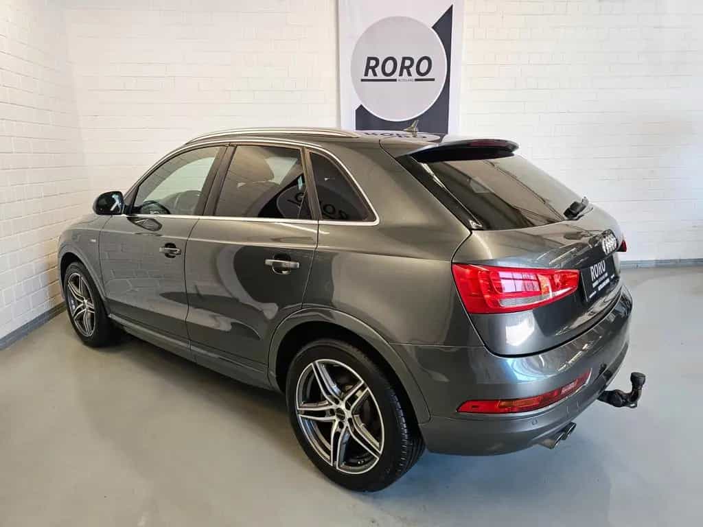 Audi Q3 1.4 TFSI sport + 1.Hand/Navi/Teilleder/AHK/SH 04/2018-photo-5