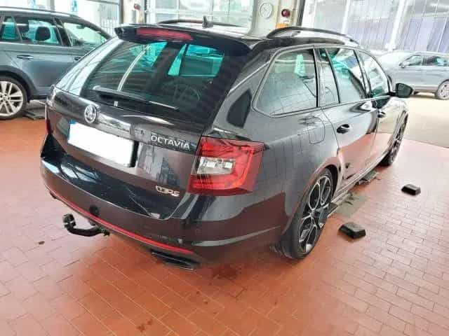 Skoda Octavia Combi RS 2.0 TSI DSG 01/2019-photo-5