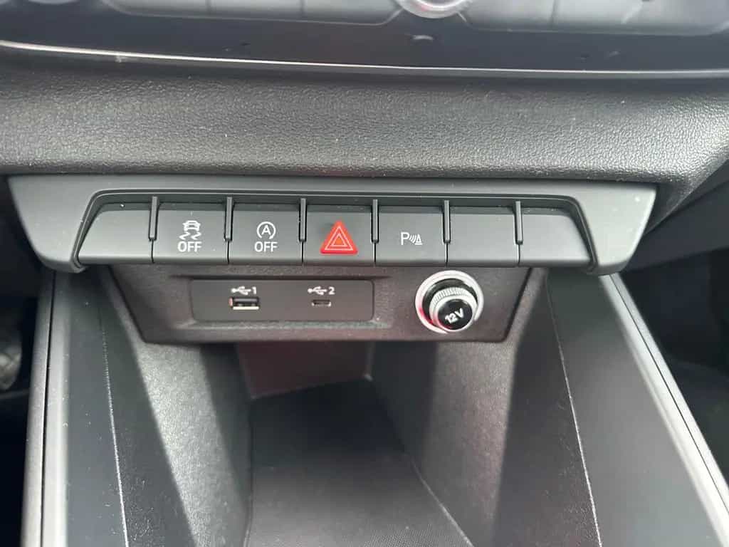 Audi A1 Sportback 30 TFSI S-LINE*MATRIX*CARPLAY*VIRTU 01/2019-photo-19
