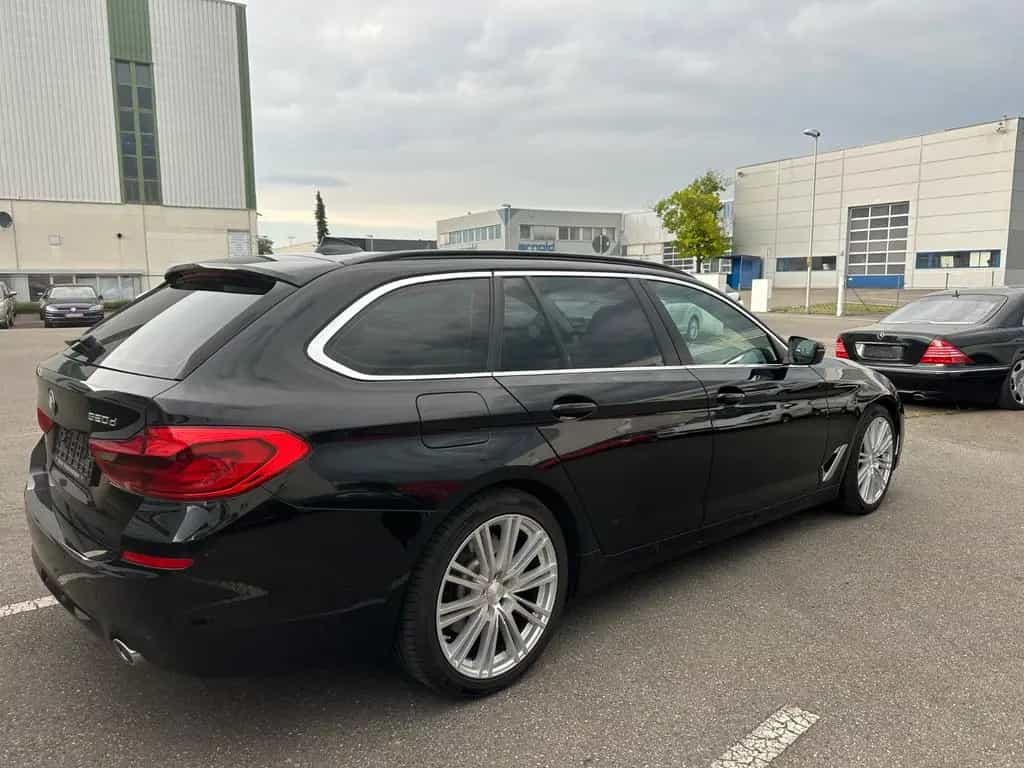 BMW 520 d Touring Automatik Navi LED 05/2019-photo-10