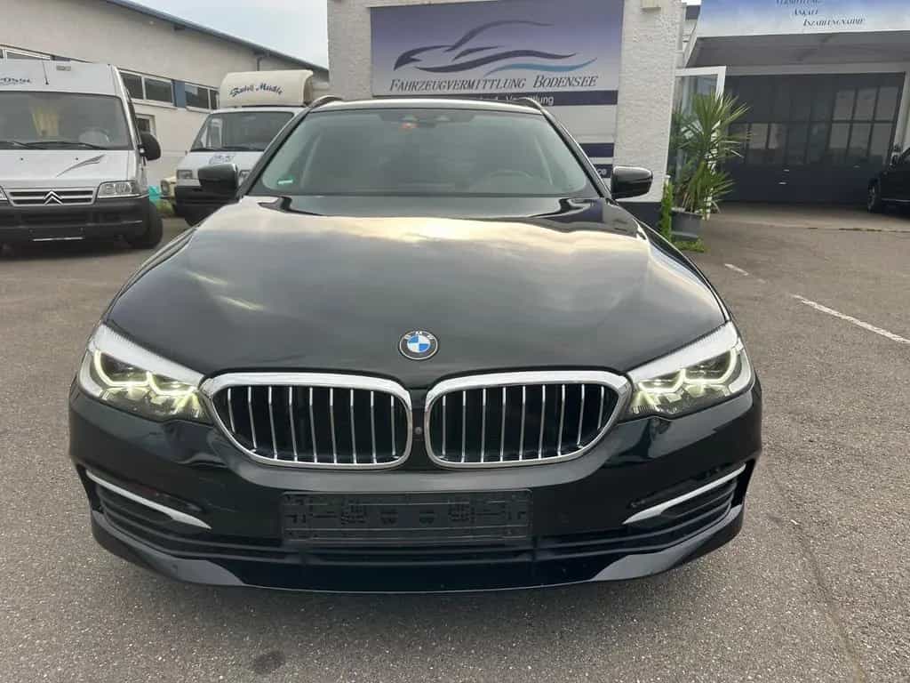 BMW 520 d Touring Automatik Navi LED 05/2019-photo-2