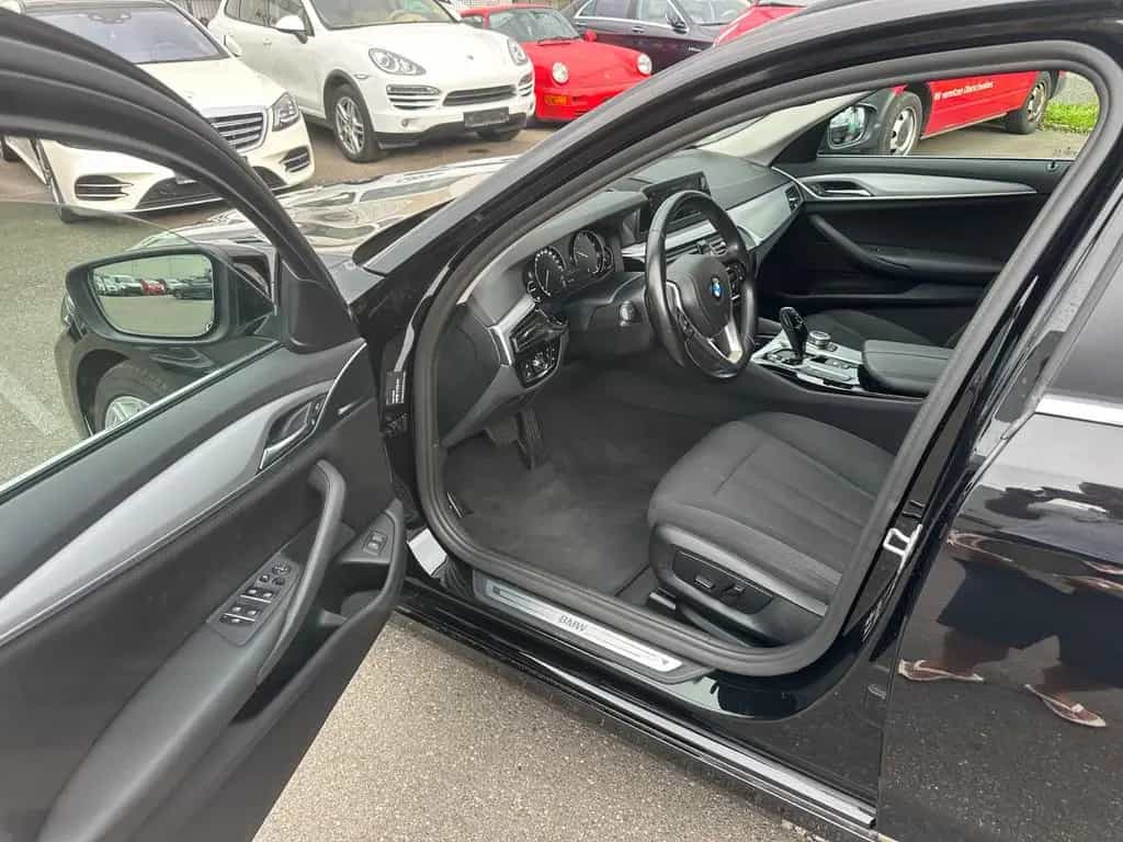 BMW 520 d Touring Automatik Navi LED 05/2019-photo-21