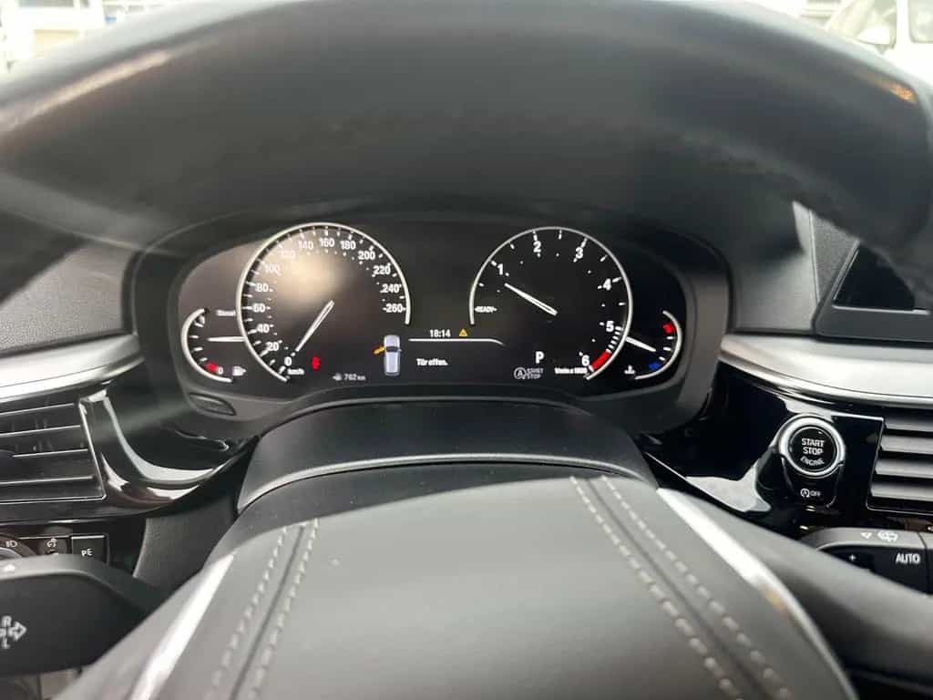 BMW 520 d Touring Automatik Navi LED 05/2019-photo-23