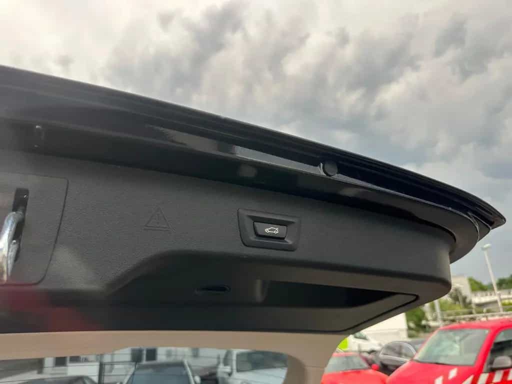 BMW 520 d Touring Automatik Navi LED 05/2019-photo-30