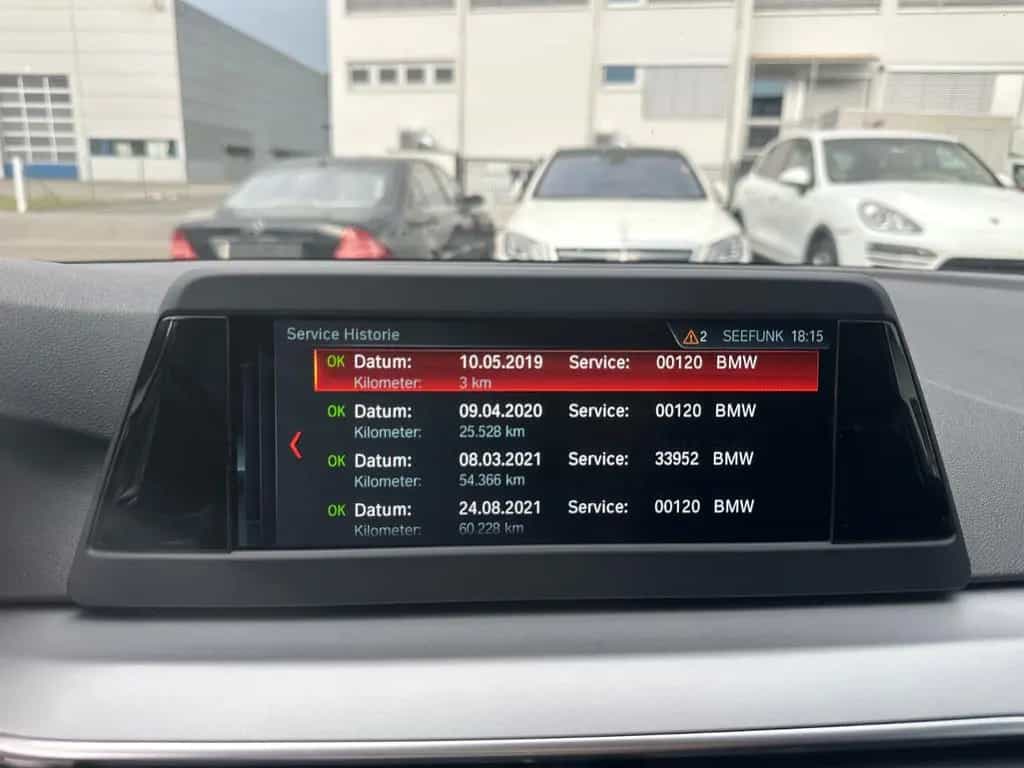 BMW 520 d Touring Automatik Navi LED 05/2019-photo-32