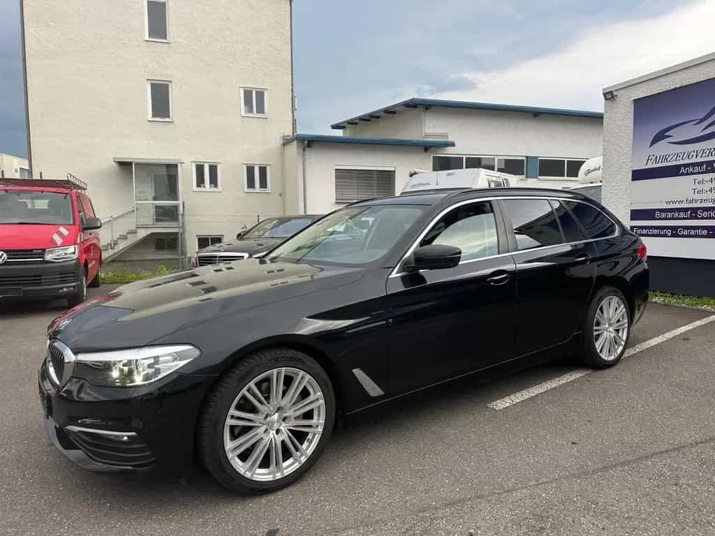 BMW 520 d Touring Automatik Navi LED 05/2019-photo-4