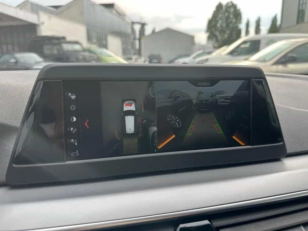 BMW 520 d Touring Automatik Navi LED 05/2019-photo-41