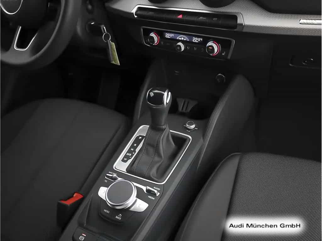 Audi Q2 35 TFSI S tronic advanced Navi+/PDC 03/2023-photo-17