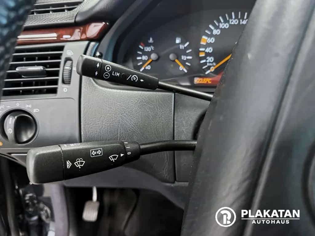 Mercedes-Benz E 240 Xenon Automatik Klima V6 MB-Service 10/1997-photo-20