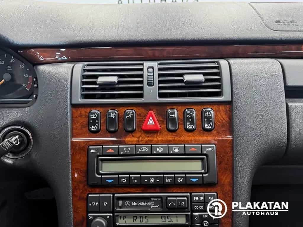 Mercedes-Benz E 240 Xenon Automatik Klima V6 MB-Service 10/1997-photo-27