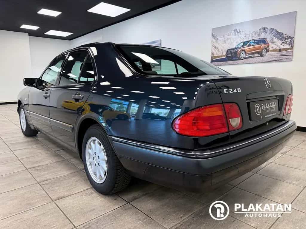 Mercedes-Benz E 240 Xenon Automatik Klima V6 MB-Service 10/1997-photo-6